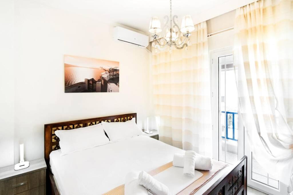 Seafront 2 Bedrooms Apartment Néa Iráklia Kültér fotó