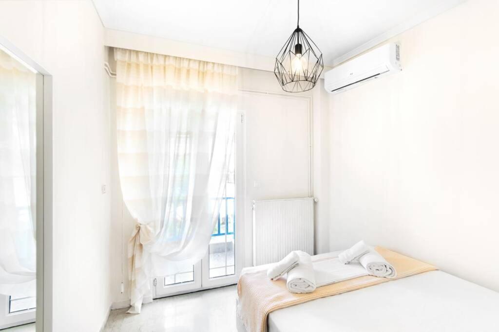 Seafront 2 Bedrooms Apartment Néa Iráklia Kültér fotó