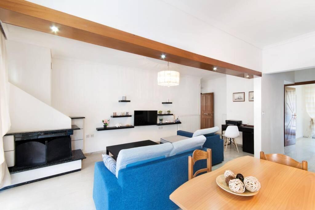 Seafront 2 Bedrooms Apartment Néa Iráklia Kültér fotó