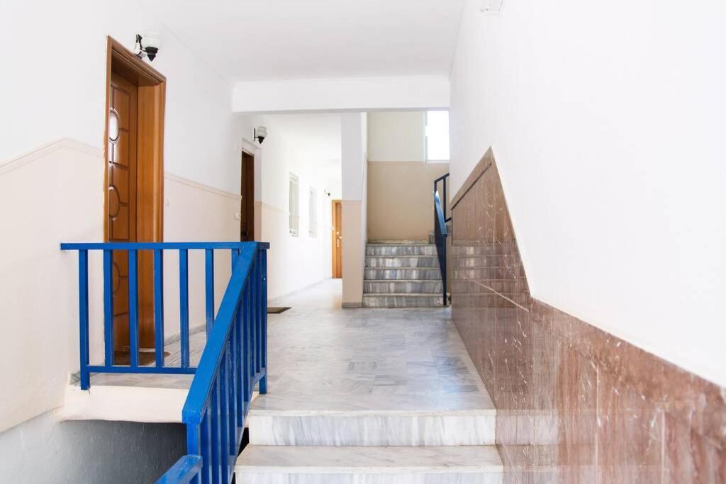 Seafront 2 Bedrooms Apartment Néa Iráklia Kültér fotó